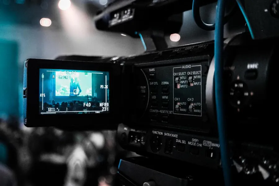 Montage vidéo complet — ONLY IT, Milhaud